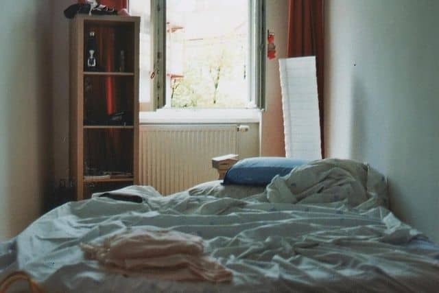 cozy-bedroom-with-comfy-white-sheets